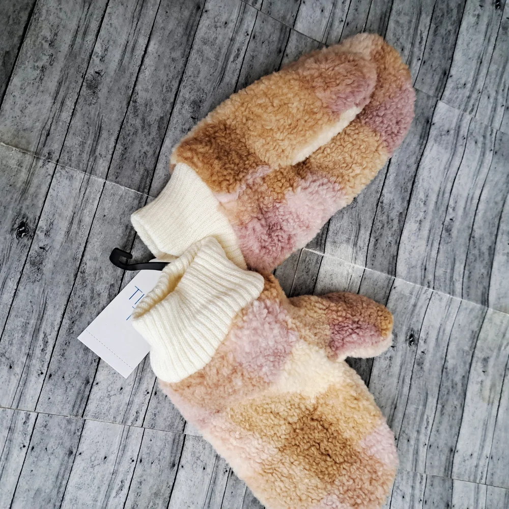 Time and Tru Plaid Sherpa Fuzzy Winter Outerwear Mittens
